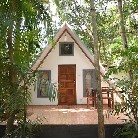 Temple Garden Seaside Cottages Palolem Kültér fotó